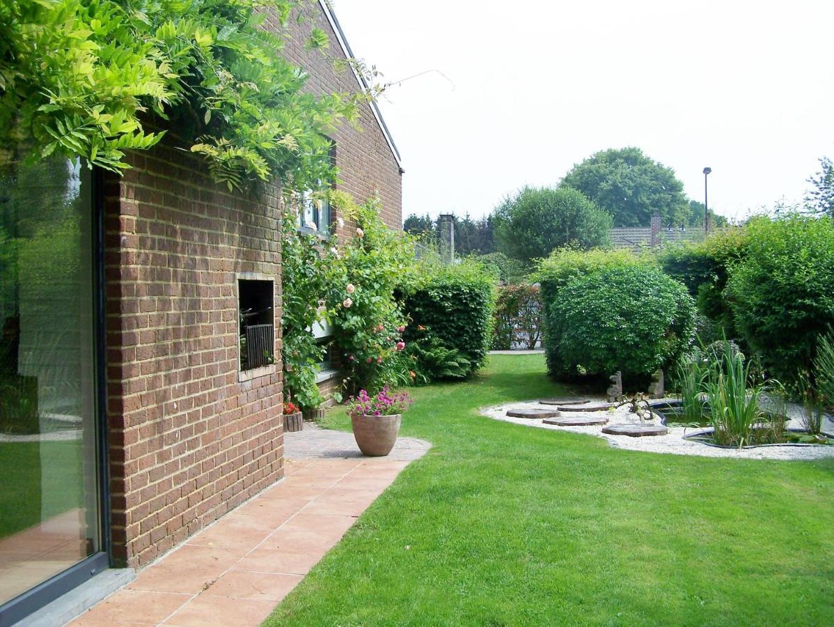 Bed and Breakfast Les Chambourlettes Mons Exteriér fotografie